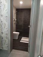 Luxury Condo 1 Br Pool Excellent Location