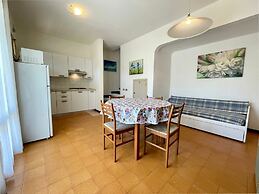 Wonderful Villa With Huge Pool and Barbecue