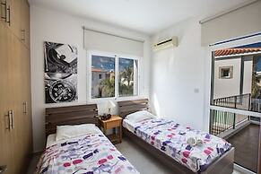 Protaras Holiday Villa Me25