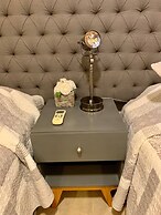 Sleeps 4-6-amazing 2 Bedroom Ph With Bbq & Jacuzzi