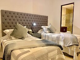 Sleeps 4-6-amazing 2 Bedroom Ph With Bbq & Jacuzzi