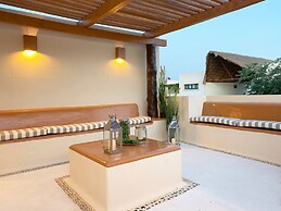 Sleeps 4-6-amazing 2 Bedroom Ph With Bbq & Jacuzzi