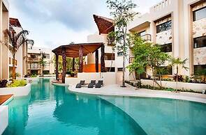 Sleeps 4-6-amazing 2 Bedroom Ph With Bbq & Jacuzzi