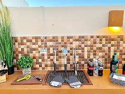 Sleeps 4-6-amazing 2 Bedroom Ph With Bbq & Jacuzzi