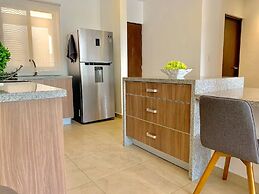 Sleeps 4-6-amazing 2 Bedroom Ph With Bbq & Jacuzzi