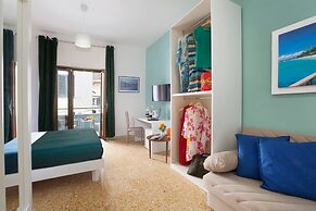 Bb Mhal Kitaall Rooms With Kitchen