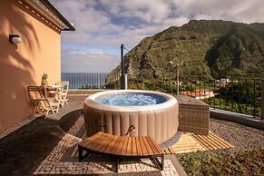 Faj do Amo by Atlantic Holiday