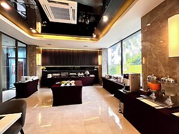 The Proud Exclusive Hotel