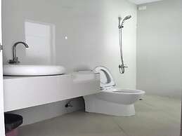 OYO 921 Sorrento Hotel And Resort