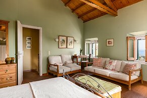 Rustic Escape, Agios Markos