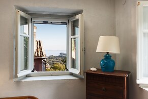 Rustic Escape, Agios Markos