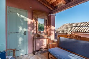 Rustic Escape, Agios Markos