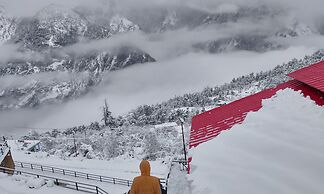 Mountain Rover Auli