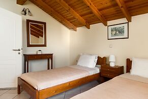 Four-Bedroom Villa Alexandros