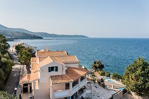 Four-Bedroom Villa Alexandros