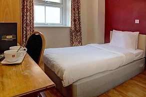 Baylis Park Hotel
