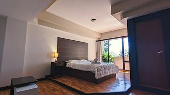 CASA BUENA HOTEL
