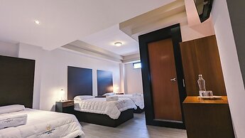 CASA BUENA HOTEL