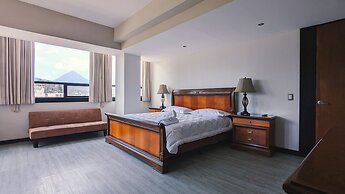 CASA BUENA HOTEL