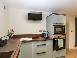 Palace Farmhouse