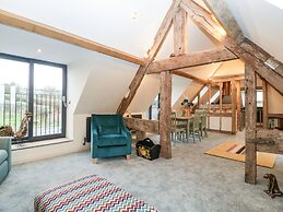 Palace Farmhouse