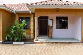 D'lykerz Hotel