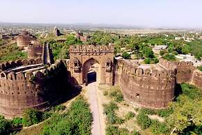 Inviting 3-bed House in Jhelum