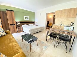 Guney Urla Suites