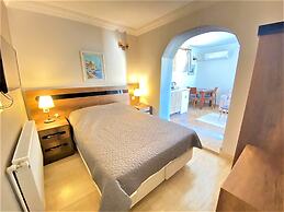 Guney Urla Suites
