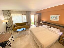Guney Urla Suites