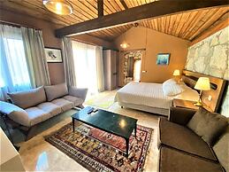 Guney Urla Suites