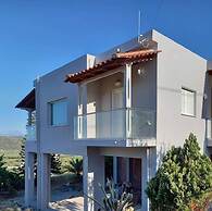 Beautiful 3-bed House in Chania With Garden