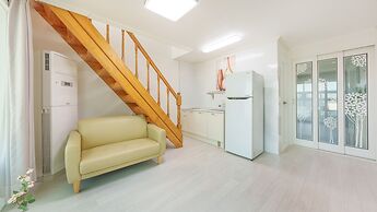 Geoje Forest-morning Spa Pension