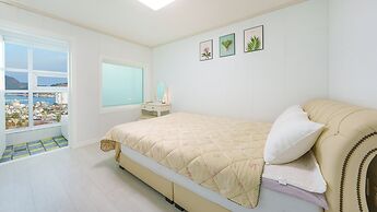 Geoje Forest-morning Spa Pension