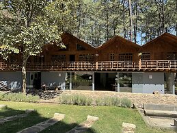 PINE TREE Hotel Boutique & Cabañas