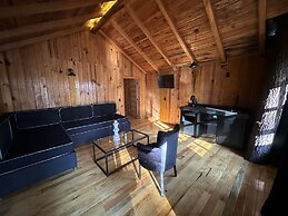 PINE TREE Hotel Boutique & Cabañas