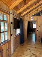 PINE TREE Hotel Boutique & Cabañas