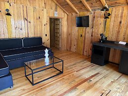 PINE TREE Hotel Boutique & Cabañas