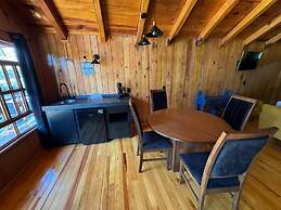 PINE TREE Hotel Boutique & Cabañas