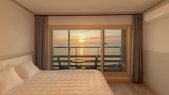 Sokcho Bird Island Pension