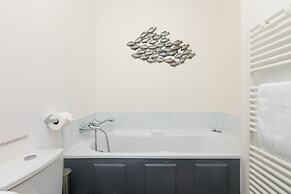 Oystercatcher House