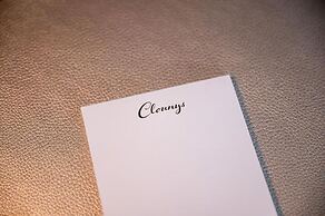Clounys Hotel & Restaurant