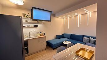 Alikon Adult-Only