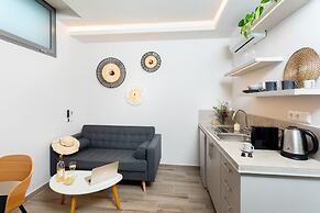 Alikon Adult-Only