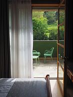 Ampelo Resort