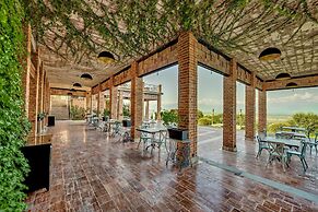 Ampelo Resort