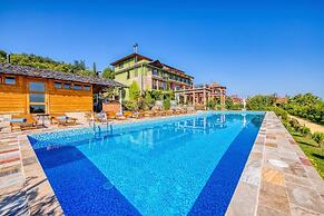 Ampelo Resort