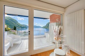 Honeymoon With Stunning View
