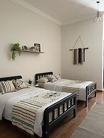 La Casa Guest House