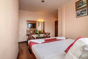 Muscatel SpringBurn - 100Mts MallRoad